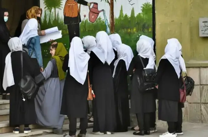 عفو بین‌الملل: ممنوعیت آموزش دختران، افغانستان را به عقب می‌راند