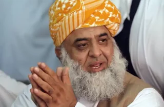 مولانا فضل‌الرحمان: پاکستان و طالبان باید برای حل مشکلات یک کمیسیون مشترک تشکیل دهند