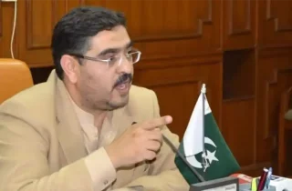 نخست‌وزیر موقت پاکستان: سلاح‌های خارجی در افغانستان تهدیدی برای پاکستان و منطقه است