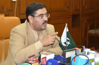  نخست‌ وزیر پاکستان: هیچ شهروند افغانستانی بدون ویزا نمی‌تواند در پاکستان زندگی کند