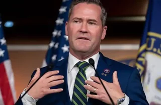 نماینده مجلس امریکا: خروج ما از افغانستان رقبا را جسورتر کرد