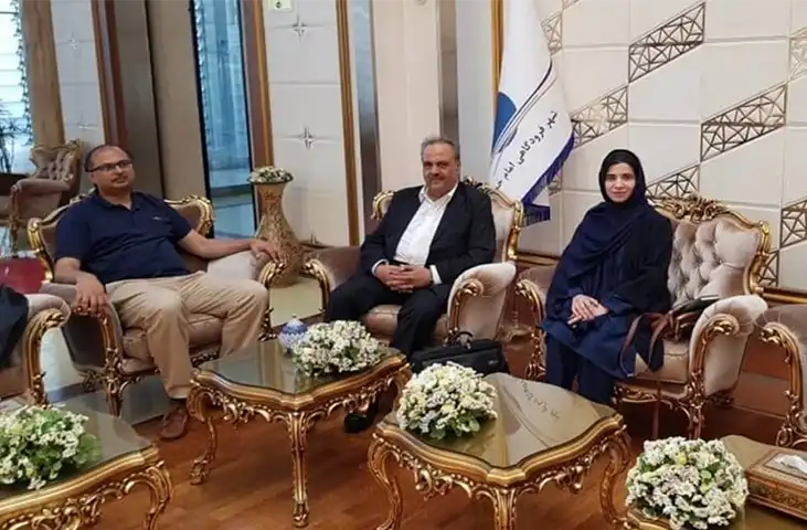 ایران و پاکستان برای همکاری دوجانبه در افغانستان گفتگو میکنند