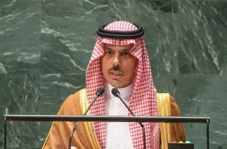 وزیر خارجه عربستان: زنان افغانستان باید اجازه تحصیل و کار داشته باشند