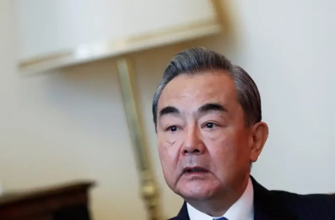 وزیر خارجه چین: خواستار توسعه همکاری‌های جهانی و چندجانبه گرایی در برابر خطر تفرقه شد