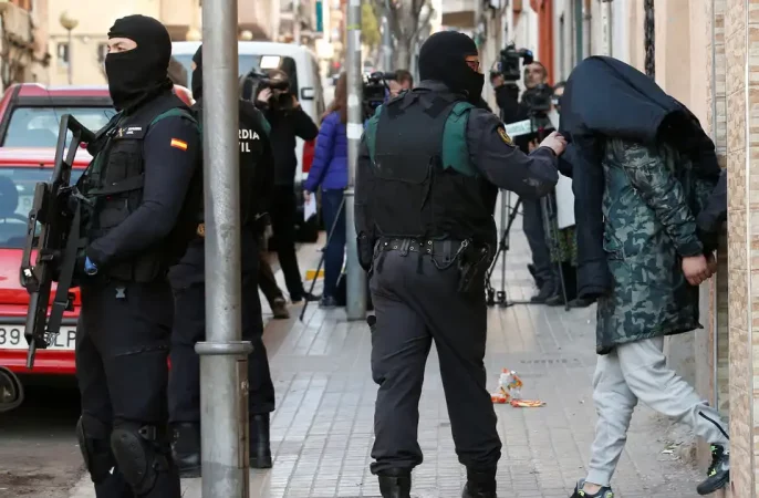 پلیس اسپانیا ۱۹۷ عضو باندهای جنایتکار از ٣۴ ملیت مختلف را دستگیر کرد