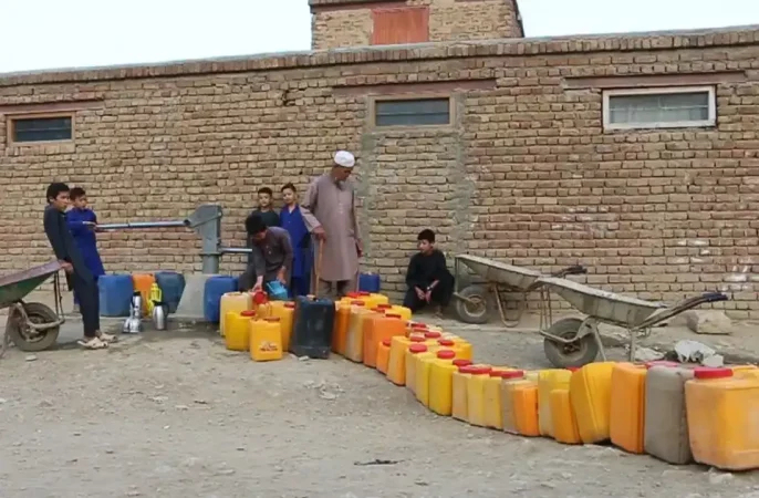 صلیب سرخ : کمبود آب در افغانستان، به یک بحرانی انسانی تبدیل می شود