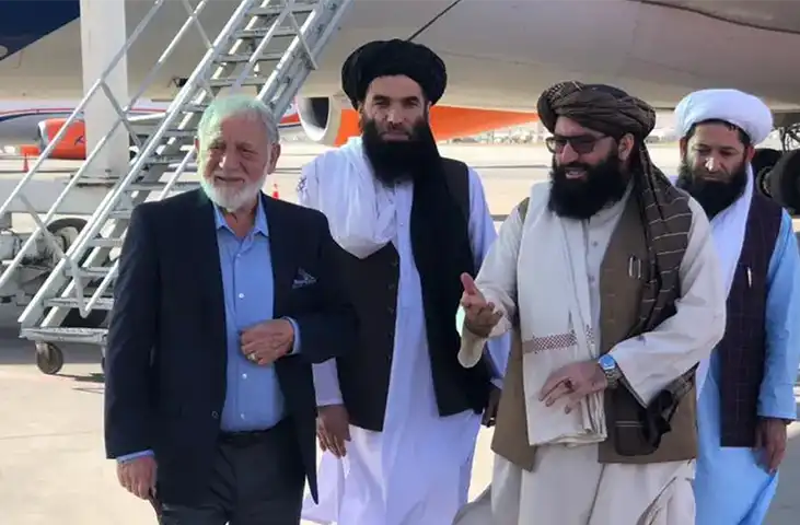 احمد یوسف نورستانی، رئیس سابق کمیسیون انتخابات، به افغانستان بازگشت