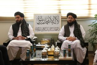 مذاکرات سازنده طالبان با تجار ایرانی برای حل مشکلات صادرات نفت به افغانستان