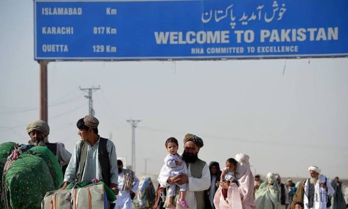 کمیسون حقوق بشر پاکستان: تصمیم اخراج مهاجران افغانستانی نقض حقوق بشر و باید لغو شود