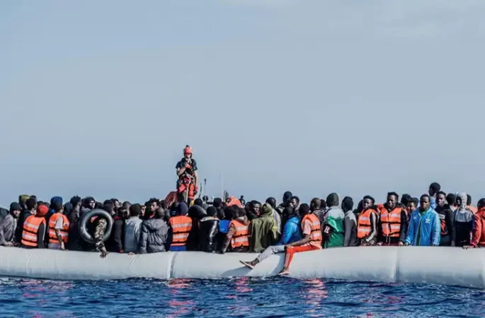 اتحادیه اروپا برای کاهش مهاجرت غیرقانونی از مدیترانه برنامه عملیاتی جدیدی تدوین کرد