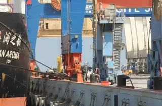 انتقاد تاجران افغانستان در چین از توقف کالاهای تجاری در پاکستان