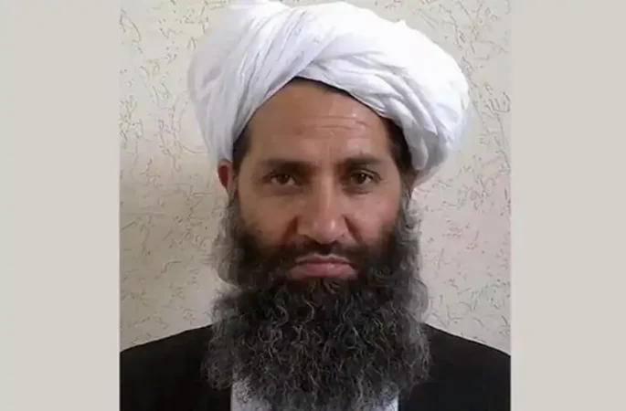 رهبر طالبان : با کمک سکتور خصوصی افغانستان آباد می‌شود