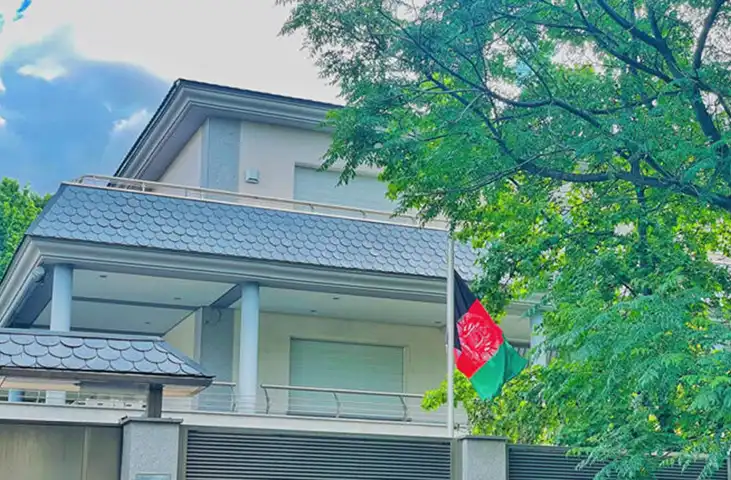 سفارت افغانستان در اسپانیا نیز با طالبان وارد تعامل شد