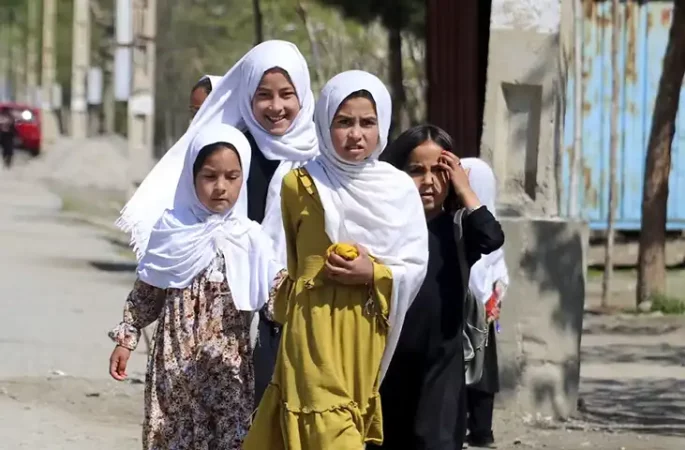 عفو بین‌الملل از فرانسه خواست صدور ویزای زنان و دختران افغانستانی را آسان‌تر کند