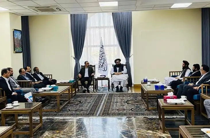 متقی از سرمایه‌گذاران خارجی، برای سرمایه‌گذاری در افغانستان دعوت کرد