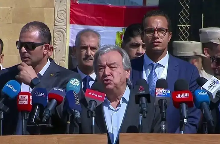 گوترش در گذرگاه مرزی رفح با غزه : کمکهای بشردوستانه باید سریعتر به غزه ارسال شود