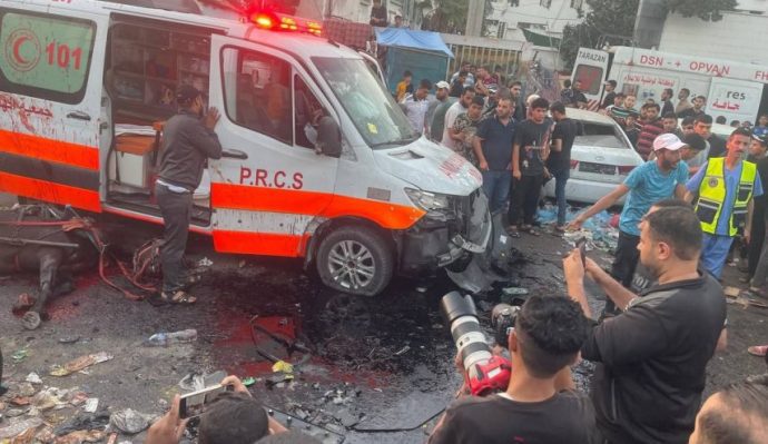 آتش جنایات اسرائیل هم چنان میسوزاند ، بمباران کاروان زخمی ها توسط رژیم صهیونیستی