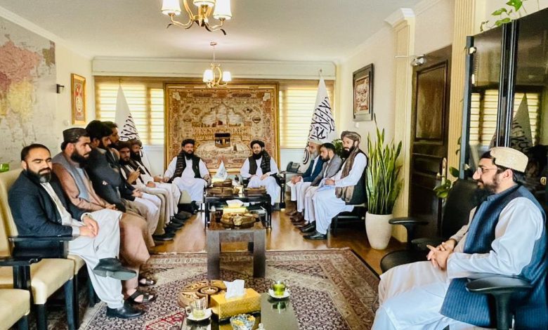 دیدار سرپرست وزارت آب و انرژی افغانستان با سرپرست سفارت امارت اسلامی در تهران