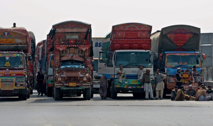 انتقال اموال ترانزیتی تاجران افغانستانی از بندر کراچی آغاز شد