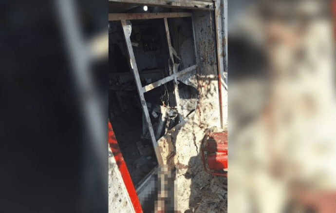 انفجار در ننگرهار یک کشته و یک زخمی برجای گذاشت - منابع از وقوع انفجار در ولسوالی سرخ‌رود ولایت ننگرهار خبر دادند که منجر به کشته شدن یک تن و زخمی شدن یک تن دیگر شد.