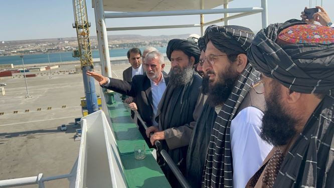 اتصال افغانستان با «زمان و هزینه کم‌تر» به بازارهای بین‌المللی از طریق بندر چابهار - بندر چابهار به لحاظ این که کوتاه‌ترین مسیر برای دست یافتن افغانستان به بحر شناخته می‌شود از اهمیت زیادی برخوردار است