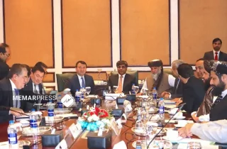 اشتراک سرپرست وزارت صنعت و تجارت طالبان در نشست سه‌جانبه پاکستان