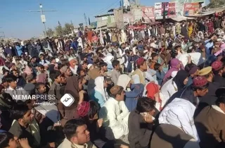 معترضان گذرگاه مرزی چمن-اسپین بولدک را مسدود می‌کنند