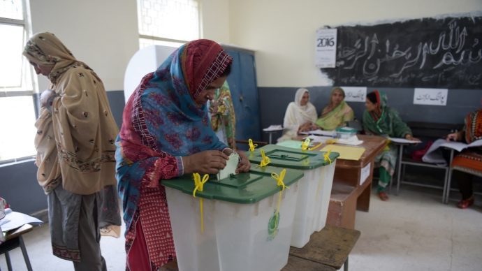کمیسیون انتخابات پاکستان مهلت نام‌نویسی در انتخابات را تمدید کرد