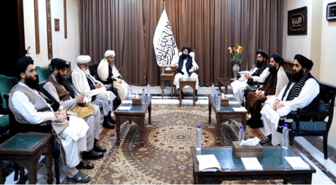 کمیسیون سیاسی طالبان در نشستی وضعیت افغانستان و منطقه را بررسی کرد