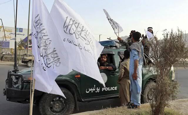 طالبان ۳ فرمانده و ۱۶ عضو تحریک طالبان پاکستان را دستگیر کردند