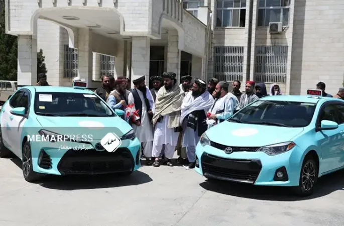 وزارت داخله طالبان از آغاز تغییر رنگ تاکسی‌ها در کابل خبر داد