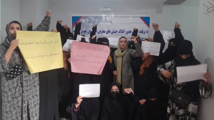 زنان در تخار : طالبان بر خلاف حکم خدا و پیامبر دروازه ی دانش را به روی زنان بستند