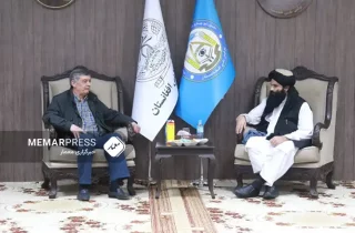 کابلوف در دیدار با حقانی: سازمان ملل باید برای کمک به افغانستان با طالبان همکاری کند