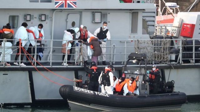 کاهش ۳۶ درصدی ورود پناهجویان غیرقانونی با قایق به بریتانیا