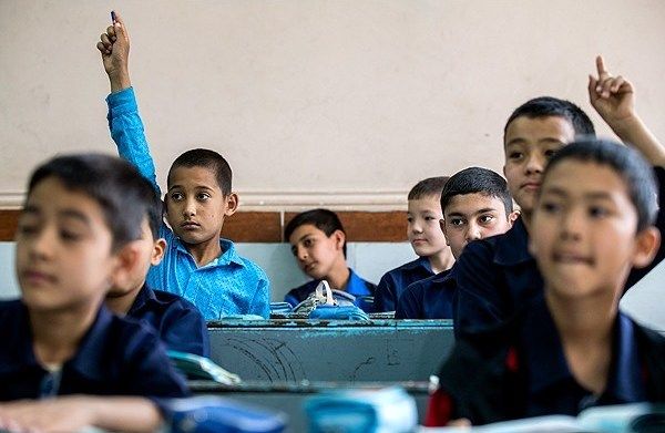 حضور بیش از 26 هزار دانش آموز مهاجر در ولایت البرز ایران