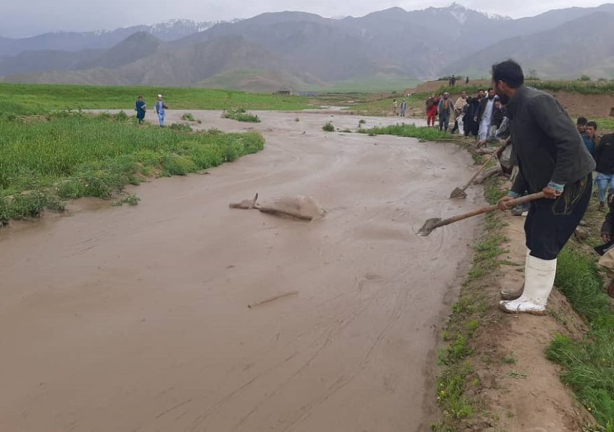 شمار تلفات سیلاب‌ها در تخار به ۲۰ نفر رسید