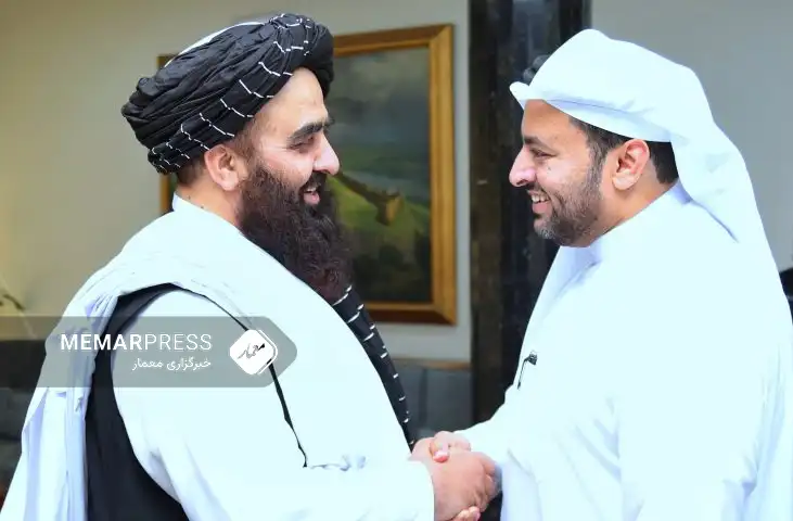 وزیر خارجه طالبان خواستار همکاری قطر برای آزادسازی دارایی‌های مسدود شده افغانستان شد