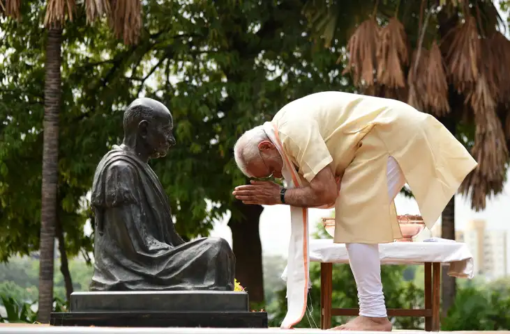 اظهارات جنجالی نخستوزیر هند درباره گاندی