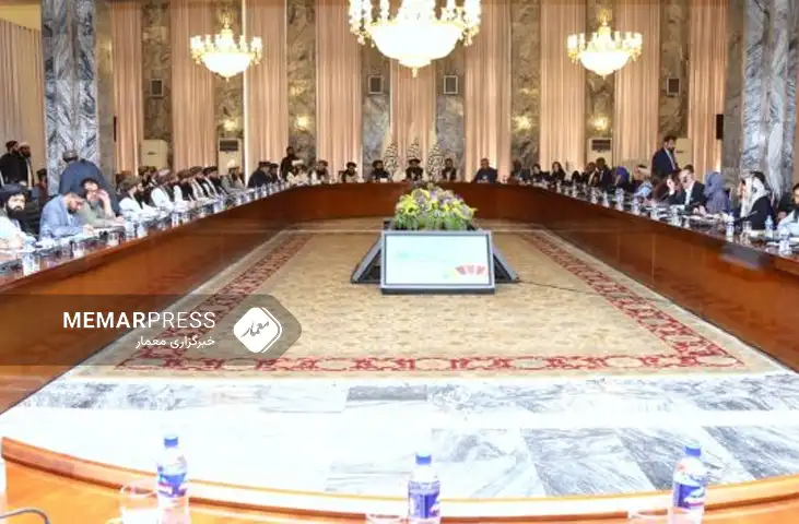 وزیر خارجه طالبان : افغانستان را از طریق اقتصادی و توسعه به خودکفایی برساند