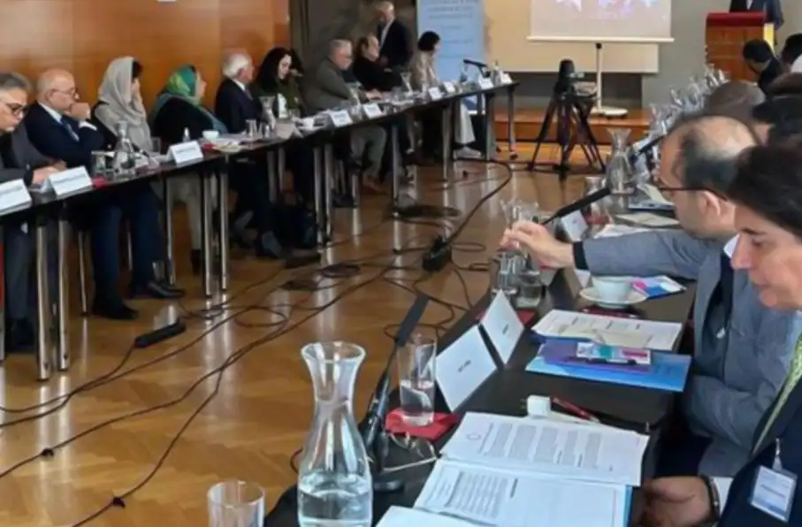 گردهمایی گروههای مخالف طالبان در اتریش پیش از نشست دوحه