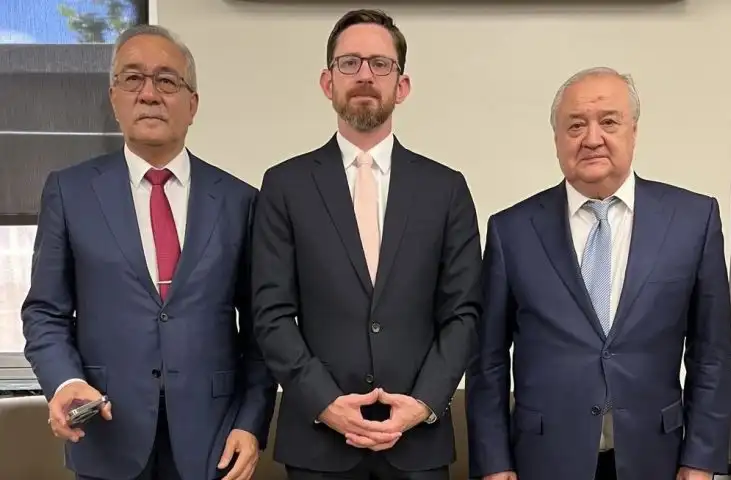 گفتگو نمایندگان آمریکا و اوزبکستانی درباره «راه‌ پیش‌رو در افغانستان»