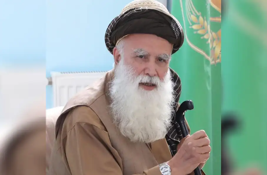 سیاف : برهنه کردن زنان جفا در حق اسلام و انسانیت است