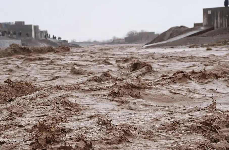 شمار قربانیان طوفان و سیلاب در ننگرهار به ۱۳۰ کشته و بیش از ۴۱۰ زخمی رسید