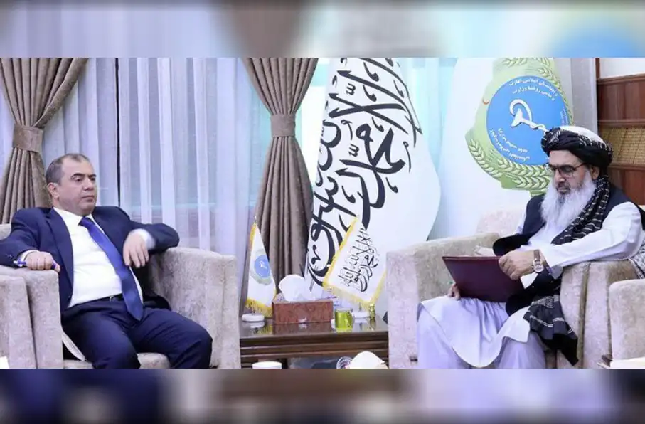 افغانستان و آذربایجان در زمینه صحت همکاری میکنند