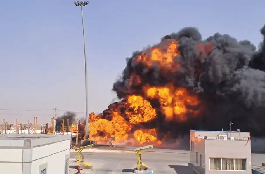 آتشسوزی گسترده تانکرهای سوخت در مرز دوغارون مهار شد