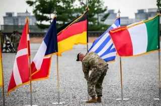 حضور نظامی در مرز دو کره