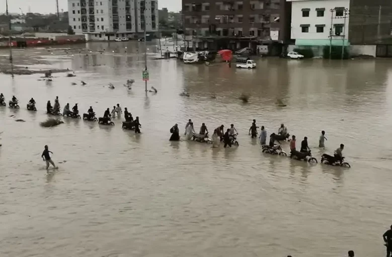 اعتراضات در بنگلادش ده‌ها کشته بر جا گذاشت