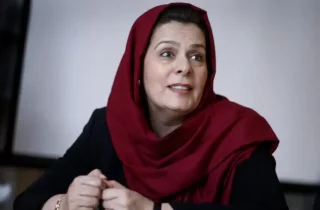 فاطمه گیلانی : خلیلزاد عامل اصلی بحران کنونی افغانستان است