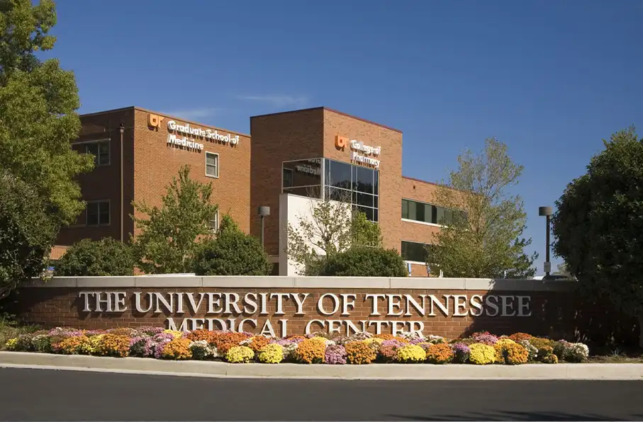 10 کشته و زخمی بر اثر تیراندازی در دانشگاه تنسی آمریکا