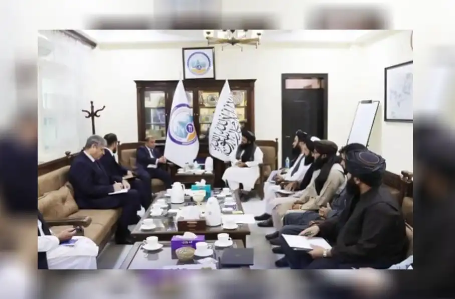 افغانستان از سرمایهگذاری آذربایجان در بخش معادن و پترولیم استقبال کرد